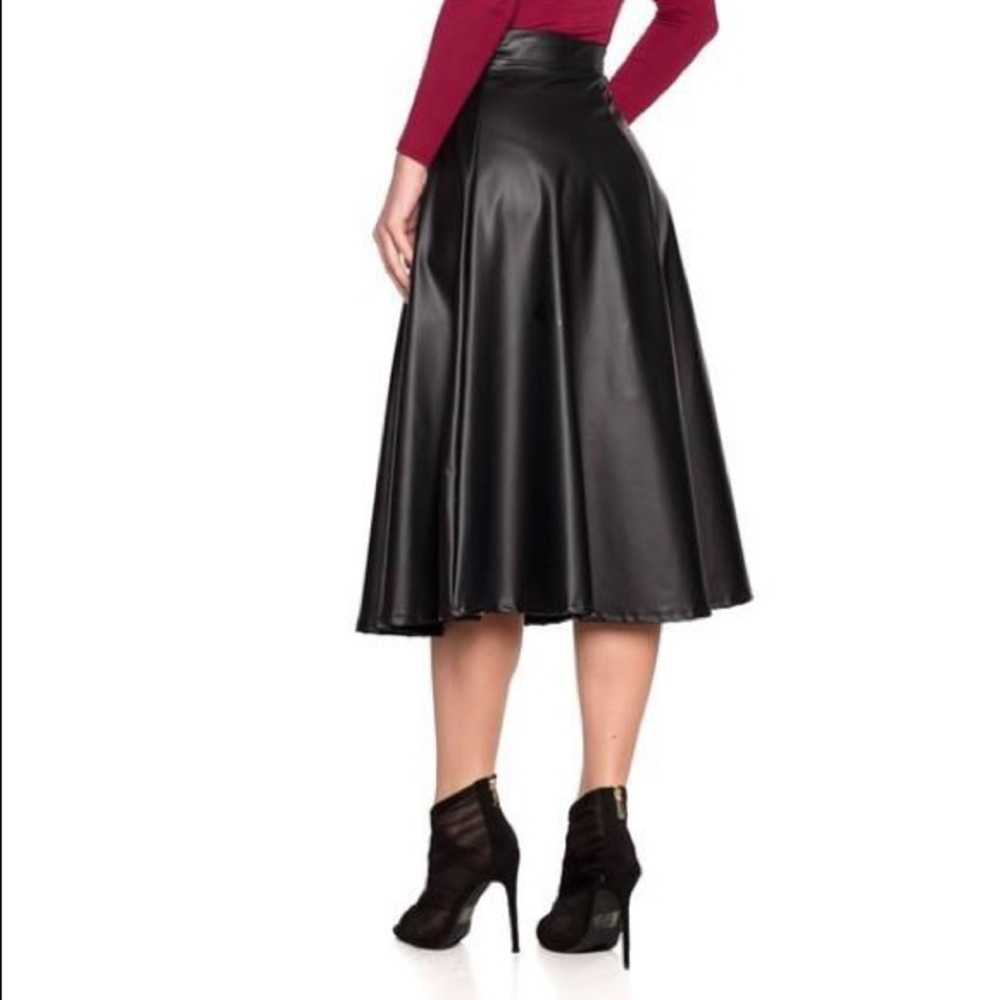 Audrey Aim to Pleat Faux Leather Skirt- Last One - Picture 4 of 5